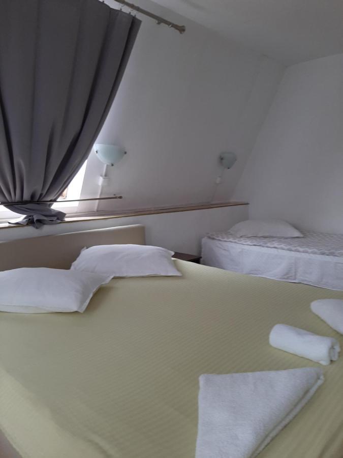 Piccola Italia Casa Racovita Cluj-Napoca Ngoại thất bức ảnh