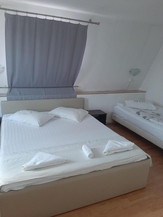Piccola Italia Casa Racovita Cluj-Napoca Ngoại thất bức ảnh