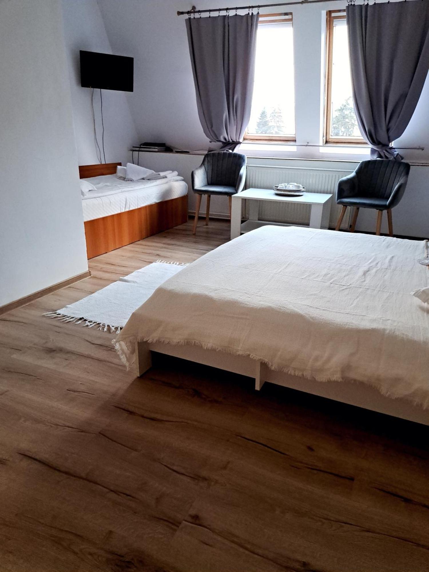 Piccola Italia Casa Racovita Cluj-Napoca Ngoại thất bức ảnh
